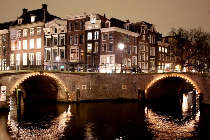 Canal crossing on Prinsengracht. 